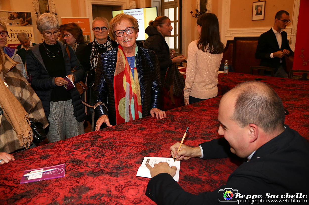 VBS_3282 - Presentazione Libro 'Vangelo per Fuori Sede' di Don Mauro Canta.jpg